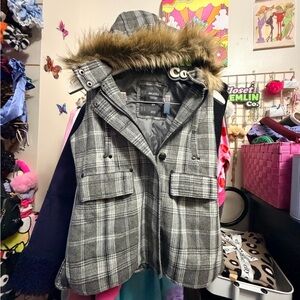 Plaid Vest with Faux Fur Collar